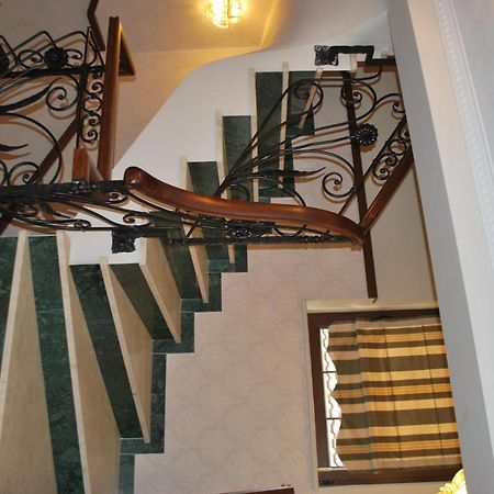 Hotel Vila Sigal คอร์เชอ ภายนอก รูปภาพ