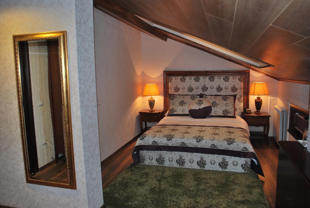 Hotel Vila Sigal คอร์เชอ ภายนอก รูปภาพ
