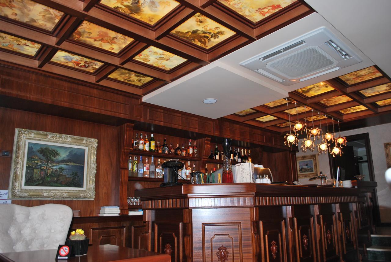 Hotel Vila Sigal คอร์เชอ ภายนอก รูปภาพ